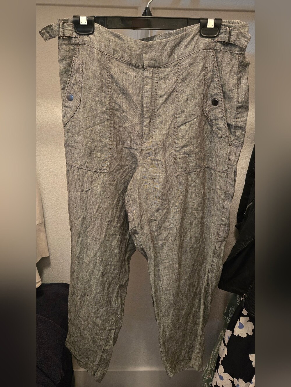 Athleta Light Green Linen Cropped Pants